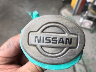 エンブレム　銀鏡塗装　メッキ塗装