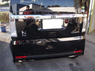 ホンダ　N-BOX　カスタム　リア周り　事故修理　鈑金塗装